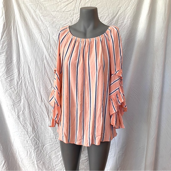 Offshoulder Ruffle sleeve  top